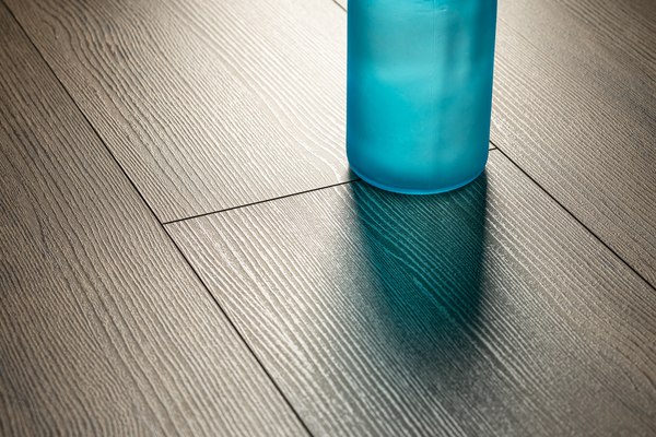 Ламинат Viva Floor (Гомельдрев) Black Label Берри Темный 1241