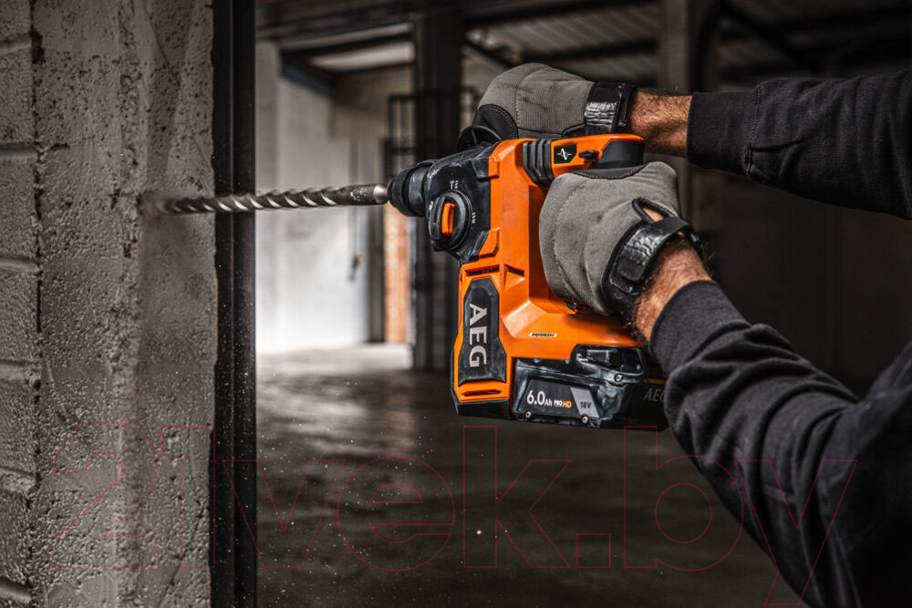 Профессиональный перфоратор AEG Powertools BBH 18BL2-0