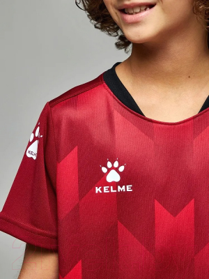 Футбольная форма Kelme Short-Sleeved Football Suit / 8251ZB3003-603 (р.150, красный/черный)