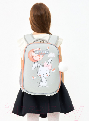 Школьный рюкзак Grizzly RAw-396-5 (светло-серый)