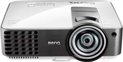 Проектор BenQ MX819ST - общий вид