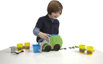 Набор для лепки Hasbro Play-Doh Дружелюбный Руди (A3672) - ребенок с набором
