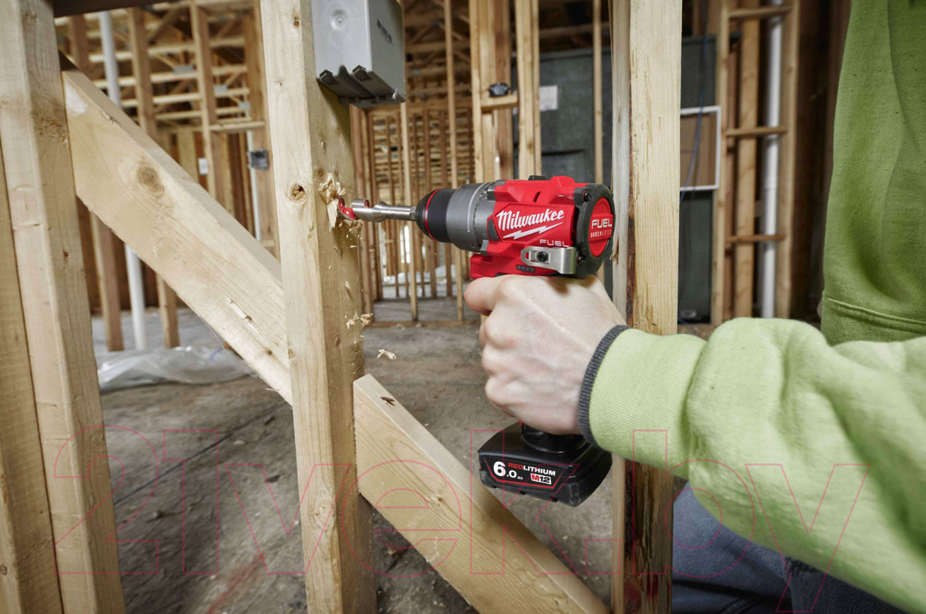 Аккумуляторная дрель-шуруповерт Milwaukee M12 FDD2-0 / 4933479872