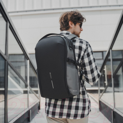 Рюкзак XD Design Bizz Backpack / P705.932 (серый)