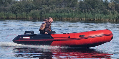 Надувная лодка ХАНТЕР 450 Про красный/черный HNT-H450PRO