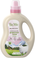 Гель для стирки BioMio Bio-Delicates Для деликатных тканей Экологичный (900мл) - 