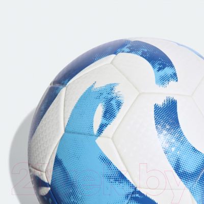 Футбольный мяч Adidas Tiro League TB HT2429 (размер 5)
