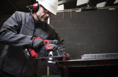 Изображение товара Дисковая пила Milwaukee M18 FID3-502X / 4933459193