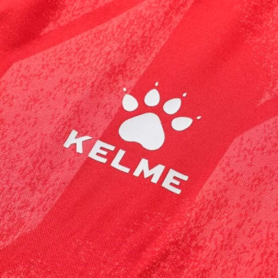 Футбольная форма Kelme Short-Sleeved Football Suit / 8251ZB1007-600 (3XL, красный)