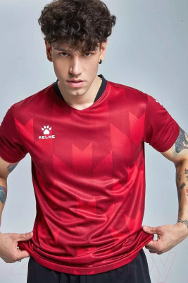 Футбольная форма Kelme Short-Sleeved Football Suit / 8251ZB1003-603 (4XL, красный/черный)