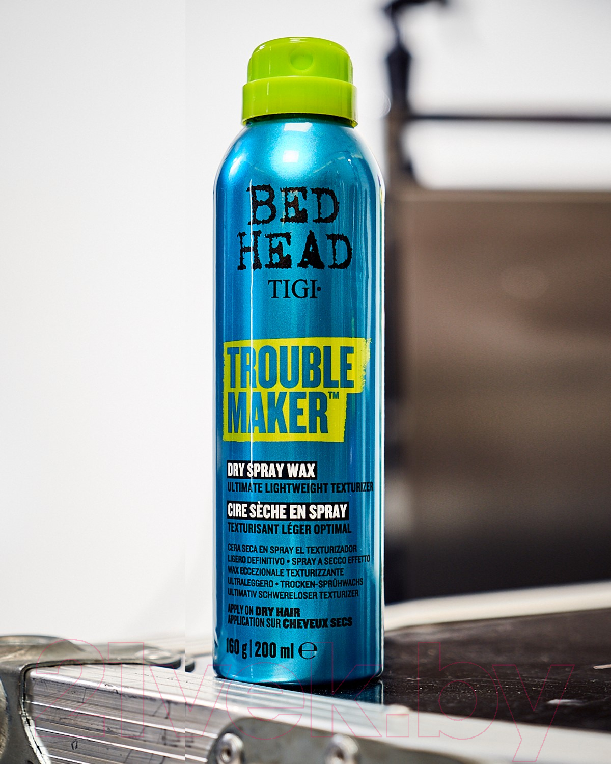 Спрей для укладки волос Tigi Bed Head Trouble Maker Dry Spray Wax Texture Finishing Spray