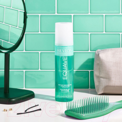 Кондиционер для волос Revlon Professional Equave New Volumizing Detangling Conditioner Для тонких волос (200мл)