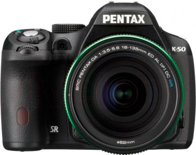 Зеркальный фотоаппарат Pentax K-50 Kit DA 18-135mm WR - вид спереди