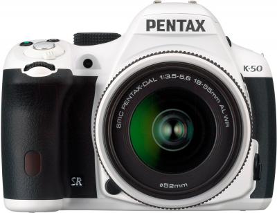 Зеркальный фотоаппарат Pentax K-50 Kit DA 18-55mm WR + 50-200mm WR (белый) - вид спереди