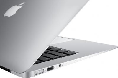Ноутбук Apple Macbook Air 13" (MD760 CTO) (Intel Core i7, 8GB, 128GB) - вид сзади