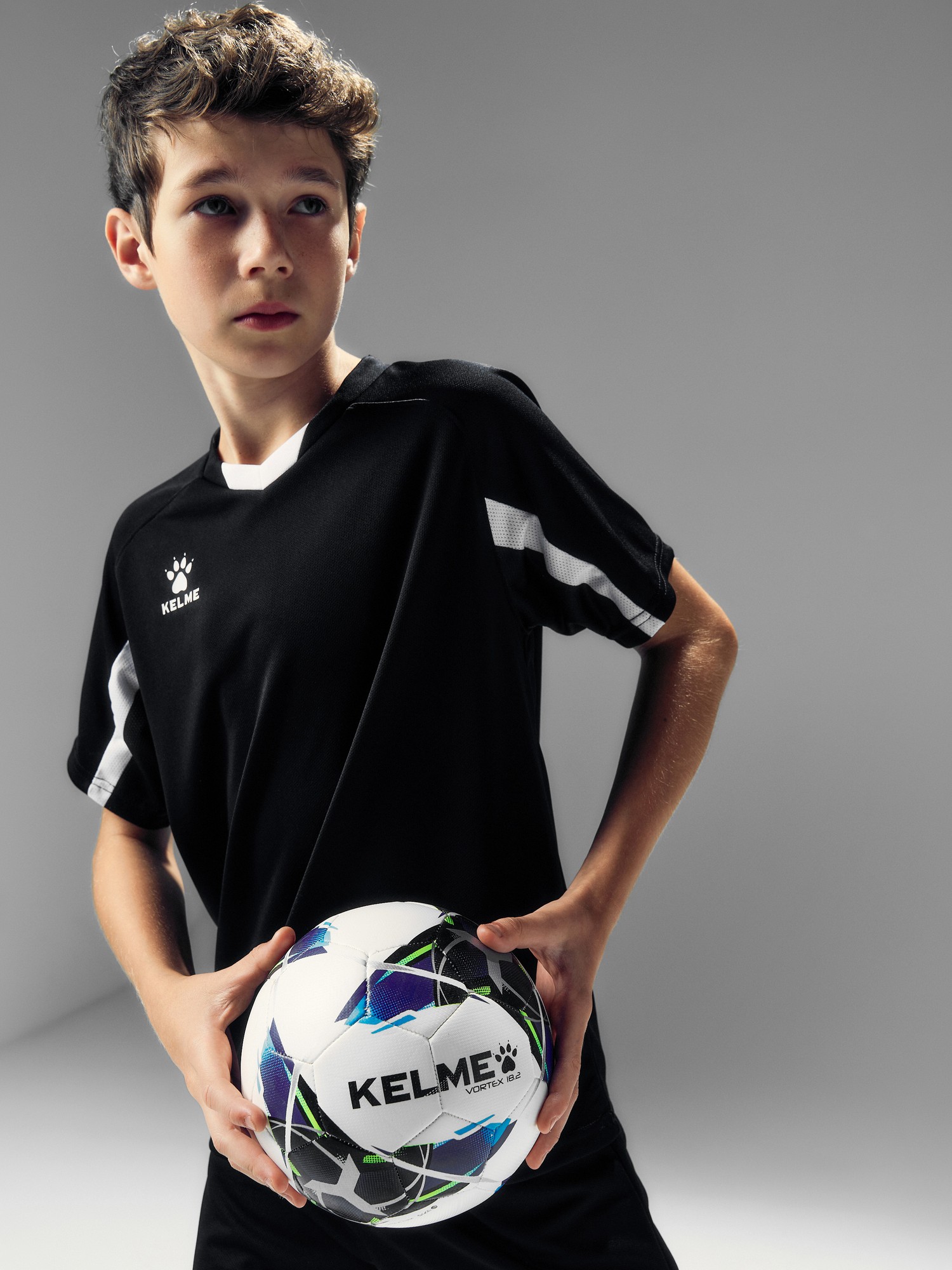 Футбольная форма Kelme Football Suit / 7351ZB3130-003 (р.160, черный) — фото 6