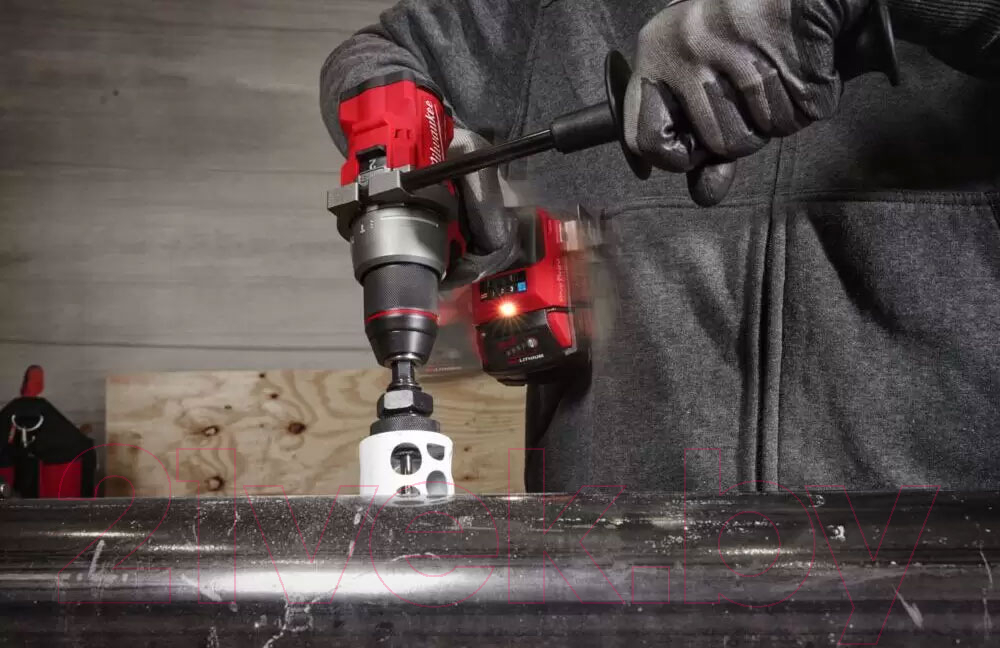 Аккумуляторная дрель-шуруповерт Milwaukee M18 ONEPD3-502X / 4933492801