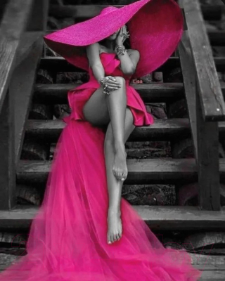 Картина по номерам Kolibriki Женщина в розовом 40x50 VA-3671