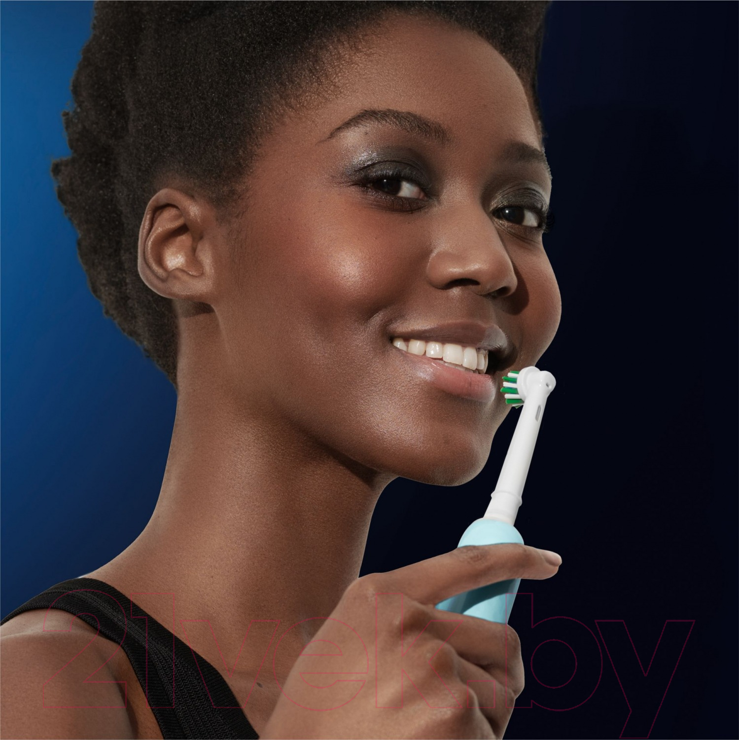 Электрическая зубная щетка Oral-B Pro 1 500  D305.513.3