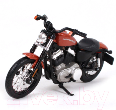 Масштабная модель мотоцикла Maisto Harley Davidson 2007 XL 1200N Nightster 39360 / 20-18863