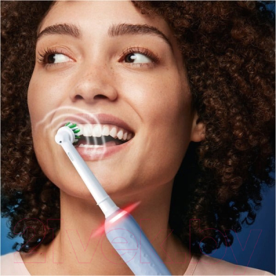 Электрическая зубная щетка Oral-B Pro 3 3000 Cross Action Blue D505.523.3