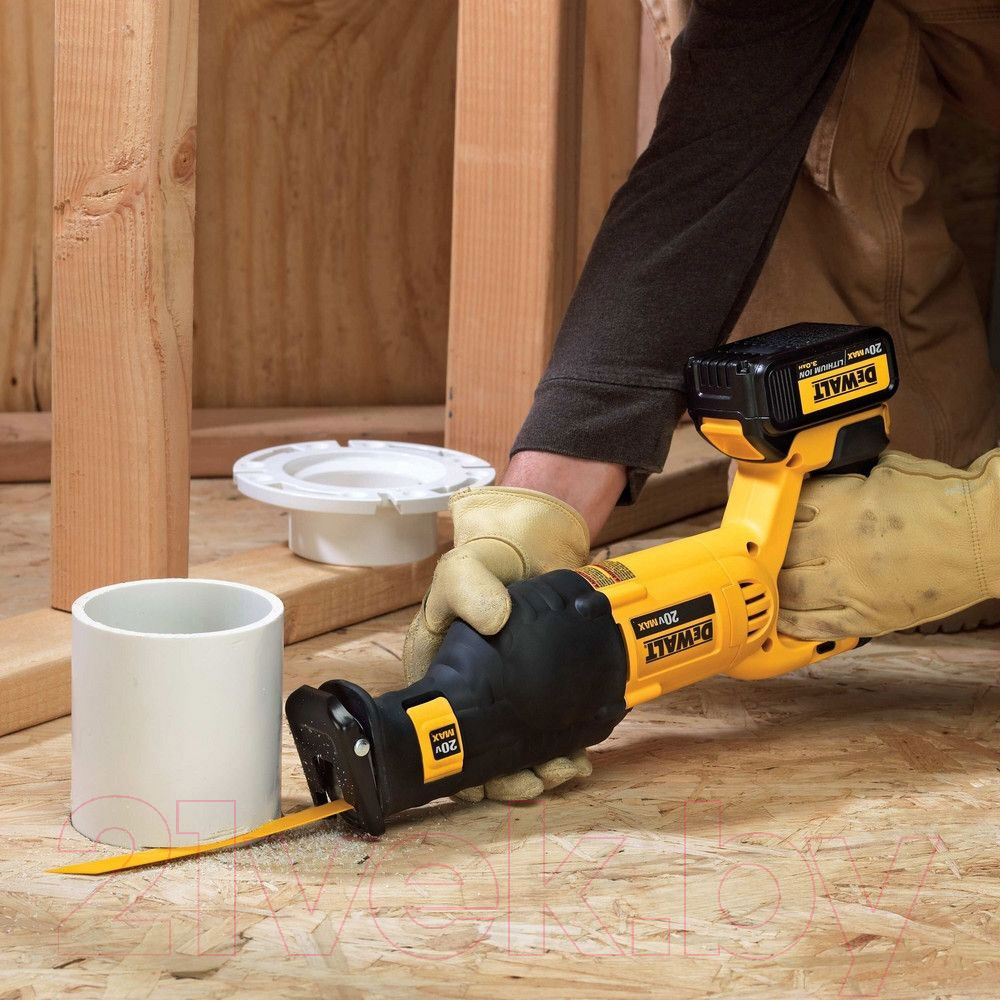 Сабельная пила DeWalt DCS380N-XJ