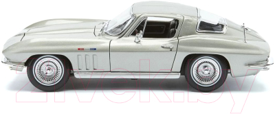 Масштабная модель автомобиля Maisto Chevrolet Corvette / 31640 (серебристый)