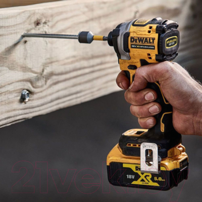 Профессиональный шуруповерт DeWalt DCD800 + Гайковерт DCF850 / DCK2051H2T