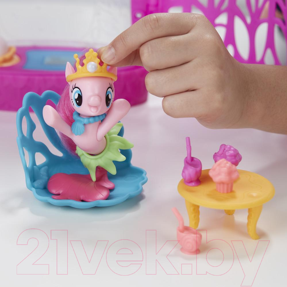 Кукольный домик Hasbro My Little Pony Замок Мерцание /  C1058