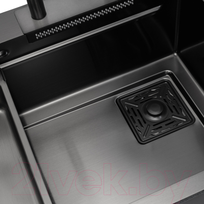 Мойка кухонная со смесителем Arfeka Eco AR PVD Nano 68x45 (черный)