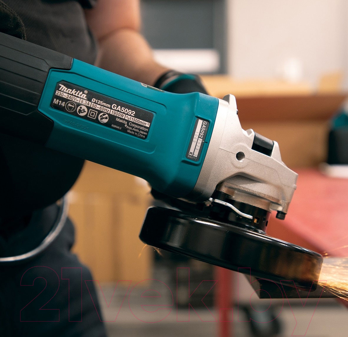 Профессиональная угловая шлифмашина Makita GA5092X01 — фото 3