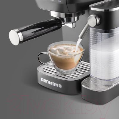 Кофеварка эспрессо Redmond CM702 (черный/хром)