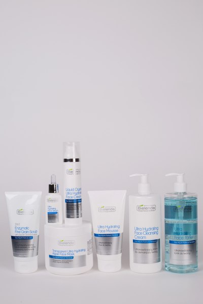 Скраб для лица Bielenda Professional Aqua Porin & Trehalose 2в1 Энзиматический (150мл)