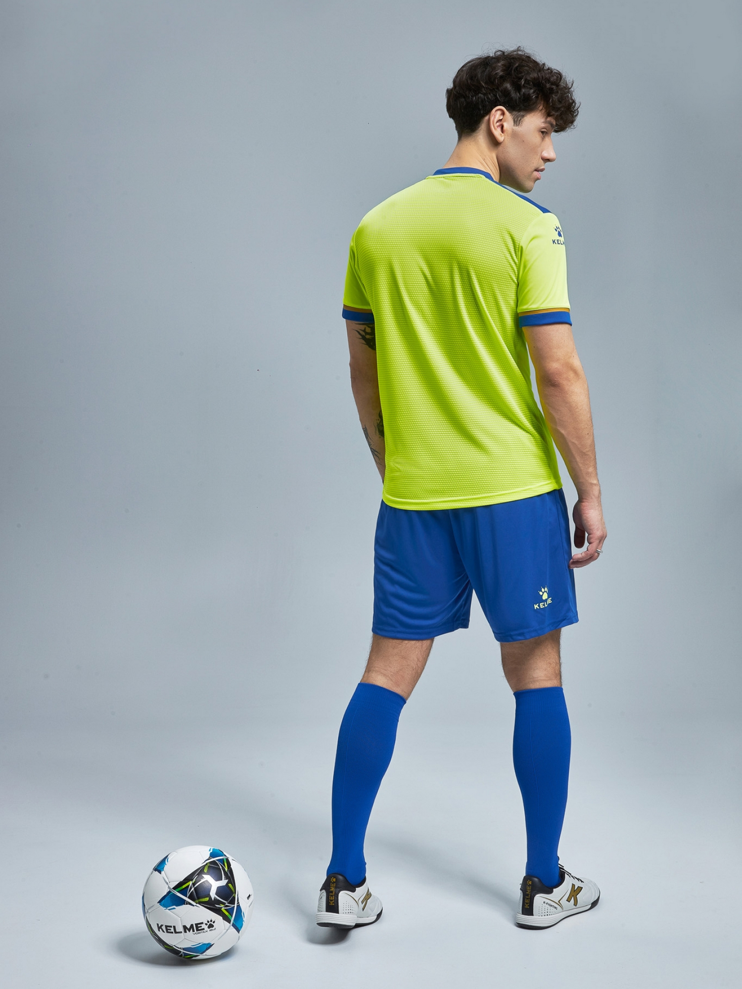 Футбольная форма Kelme Football Suit / 8351ZB1158-918 (M, салатовый) — фото 4