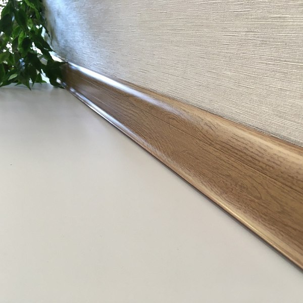 Плинтус LinePlast ПВХ 58мм L002 (2.2м, орех грецкий)