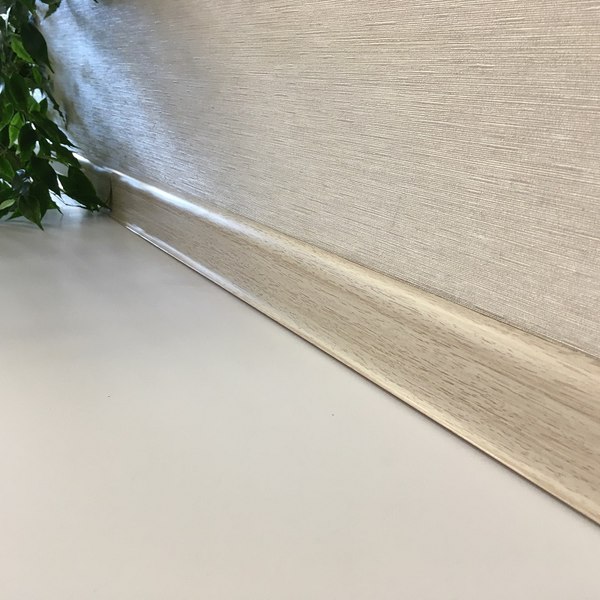Плинтус LinePlast ПВХ 58мм L064 (2.2м, клен белый)