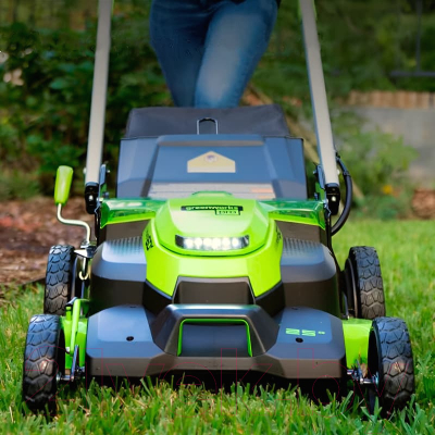 Газонокосилка аккумуляторная Greenworks GD60LM61 самоходная, бесщеточная 60V 61см / 2519107 (без АКБ и ЗУ)