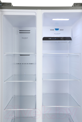 Холодильник с морозильником Hyundai CS5083FIX