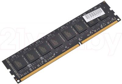 Оперативная память DDR3 AMD Radeon Value 2GB DDR3 PC3-10600 (R332G1339U1S-UO) - общий вид
