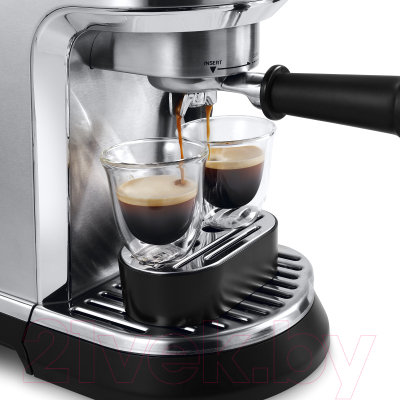 Кофеварка эспрессо DeLonghi EC950.M
