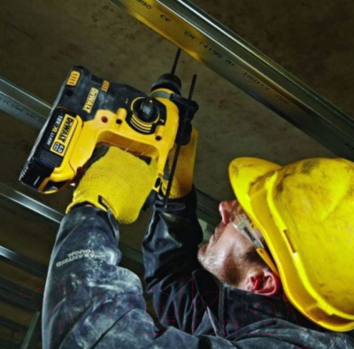 Профессиональный перфоратор DeWalt DCH253N