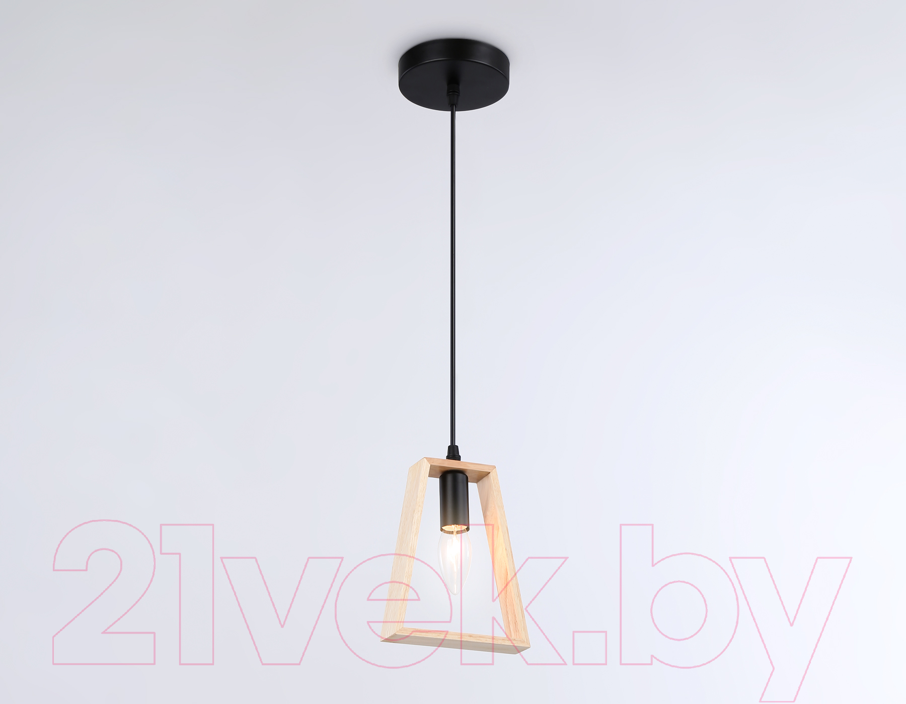 Потолочный светильник Ambrella Traditional TR80497 BK/LW (черный/светлое дерево) — фото 3