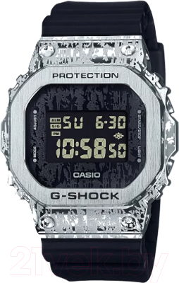 Часы наручные мужские Casio GM-5600GC-1E