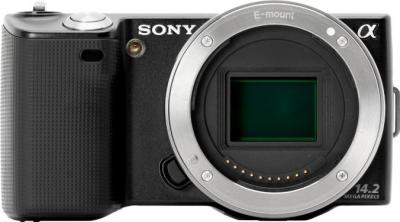 Беззеркальный фотоаппарат Sony Alpha NEX-5D - вид спереди