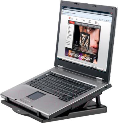 Подставка для ноутбука Trust Notebook Cooling Stand - с ноутбуком