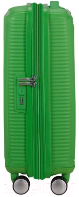 Чемодан на колесах American Tourister Soundbox 32G*54 001