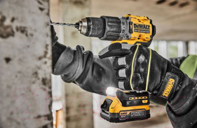 Профессиональная дрель-шуруповерт DeWalt DCD805NT