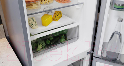 Холодильник с морозильником Hotpoint HT 4200 S