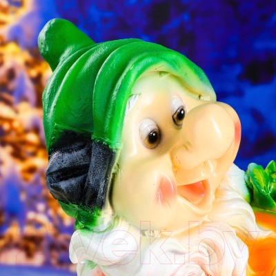 Изображение товара Фигурка для сада Хорошие сувениры Гном с зайцем и морковкой / 3374688