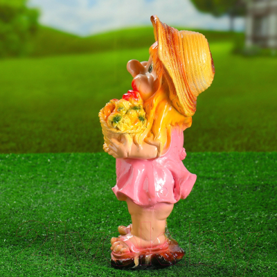 Изображение товара Фигурка для сада Хорошие сувениры Гном с корзиной малый / 302931